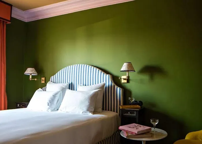 Les Deux Gares * Paris