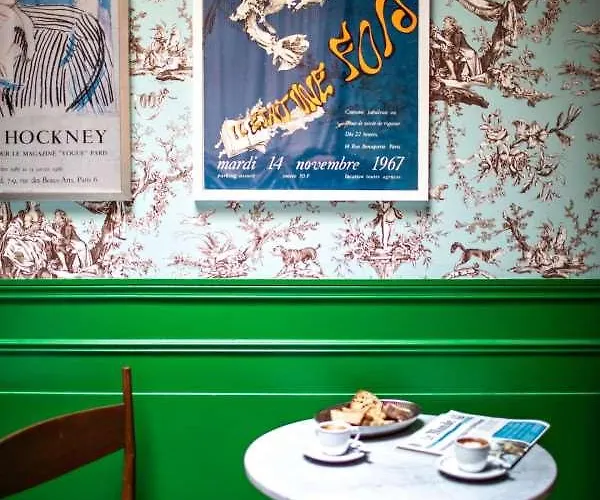 Les Deux Gares Hotel *