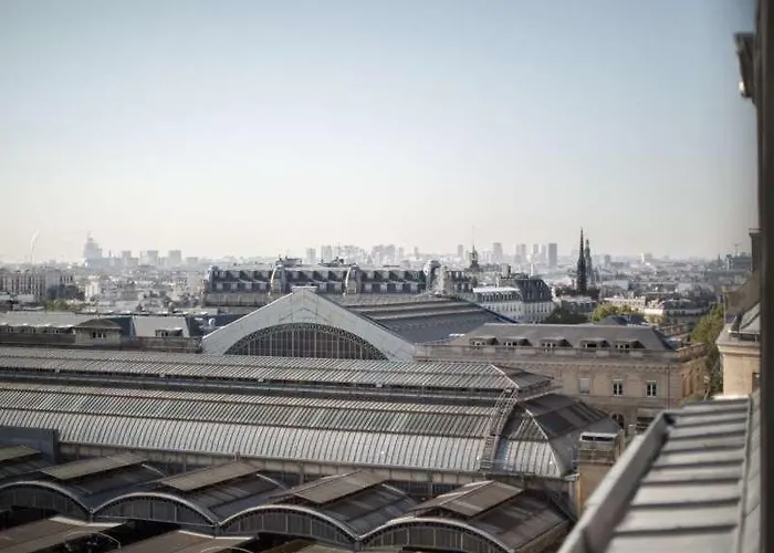 Les Deux Gares Parigi